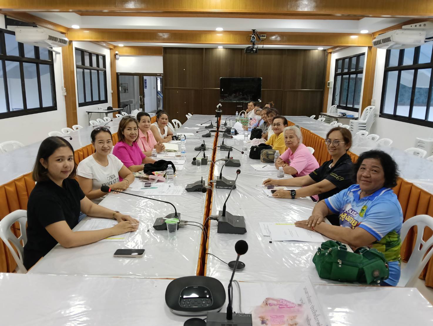 🚢🌊สพอ.คลองใหญ่ จัดประชุมคณะทำงานขับเคลื่อนกองทุนพัฒนาบทบาทสตรีตำบลคลองใหญ่ และเทศบาลตำบลคลองใหญ่ ครั้งที่ 2/2569